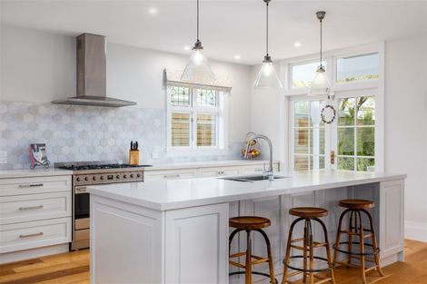 Photo of property in 19 Brenchley Avenue, Strowan, Christchurch, 8052