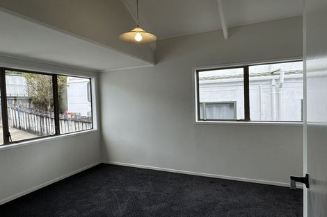 Photo of property in 29 Oteha Valley Road, Northcross, Auckland, 0632
