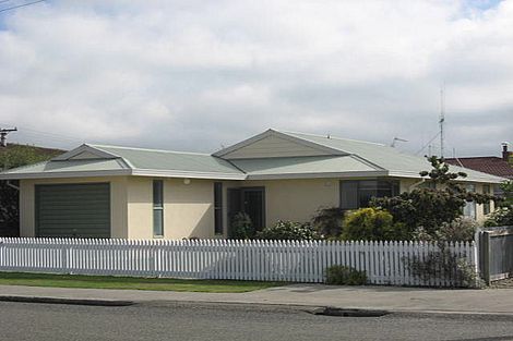 Photo of property in 7 Carlisle Street, Waimate, 7924