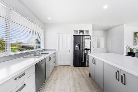 Photo of property in 9 Greenan Place, Doyleston, 7683