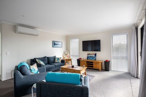 Photo of property in 5 Mahuru Lane, Okato, 4335