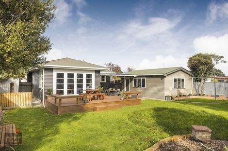 Photo of property in 68 Fairs Road, Milson, Palmerston North, 4414
