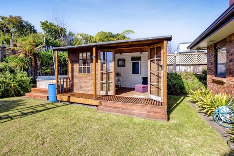 Photo of property in 82 Wallath Road, Westown, New Plymouth, 4310