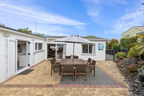 Photo of property in 11 Pinewood Place, Mangawhai Heads, Mangawhai, 0505