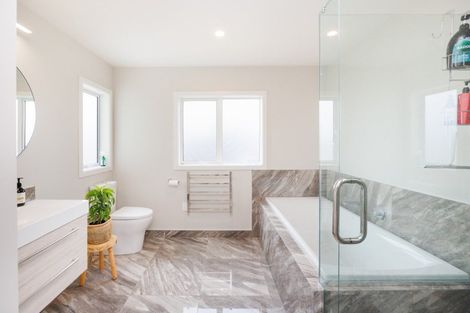 Photo of property in 9 Roore Street, Foxton Beach, Foxton, 4815