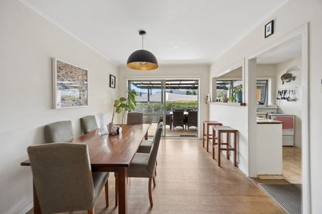 Photo of property in 3 Grendon Road, Titirangi, Auckland, 0604