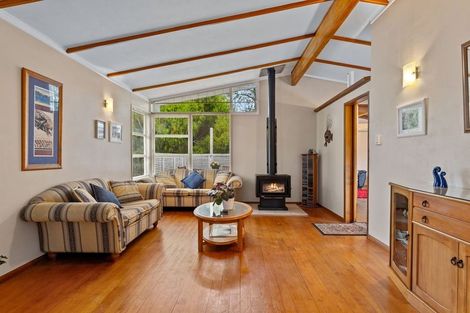 Photo of property in 16 Rosalind Road, Glenfield, Auckland, 0629