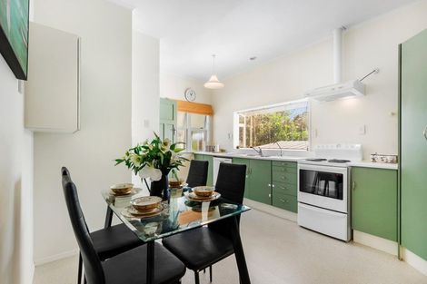 Photo of property in 143 Queen Street, Pukekohe, 2120