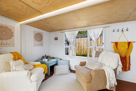 Photo of property in 225 Hibiscus Coast Highway, Red Beach, 0932