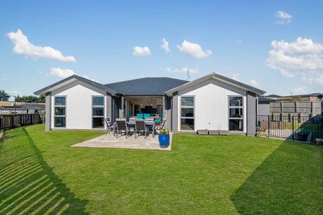 Photo of property in 5 Syrah Grove, Te Kauwhata, 3710