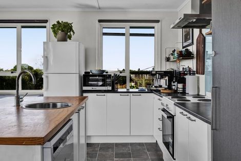 Photo of property in 7 Flint Road West, Stratford, 4332