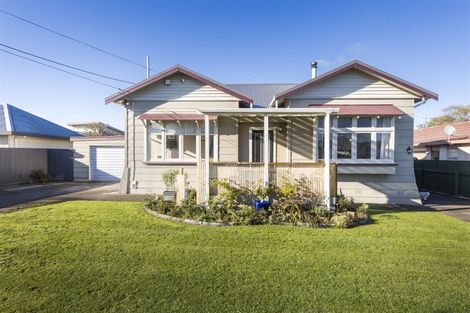 Photo of property in 17 Carthew Street, Feilding, 4702