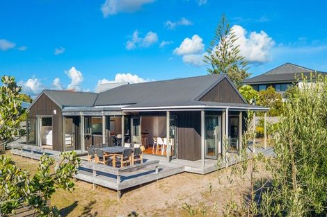 Photo of property in 15 Kitty Frazer Lane, Omaha, 0986