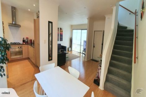 Photo of property in 2/69 Target Road, Totara Vale, Auckland, 0629