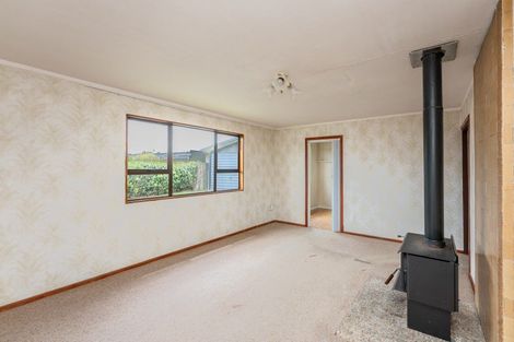 Photo of property in 13 Hewson Crescent, Otaki Beach, Otaki, 5512
