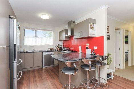 Photo of property in 12a Wordsworth Road, Manurewa, Auckland, 2102