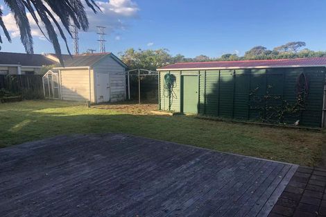 Photo of property in 34 Roberts Avenue, Bayswater, Auckland, 0622