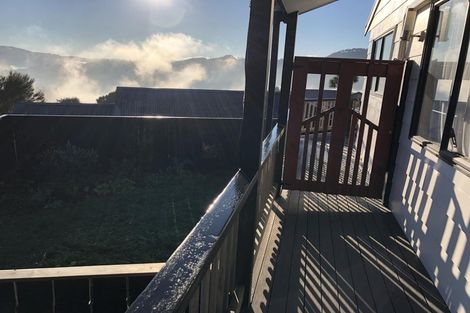 Photo of property in 15 Fenchurch Grove, Stokes Valley, Lower Hutt, 5019