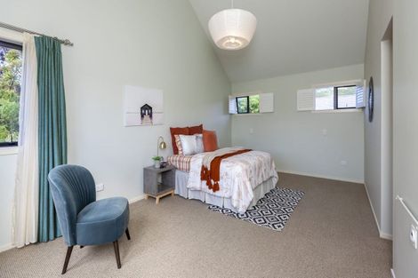 Photo of property in 2 Pukatea Close, Raumati Beach, Paraparaumu, 5032