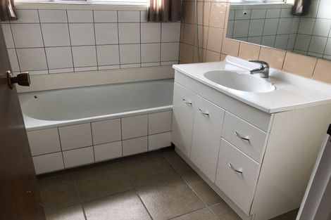 Photo of property in 3/56 Rimu Street, New Lynn, Auckland, 0600