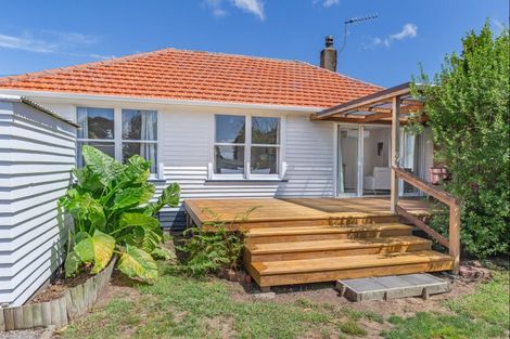 Photo of property in 9 Dorset Street, Levin, 5510