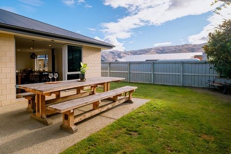 Photo of property in 6 David Place, Cromwell, 9310