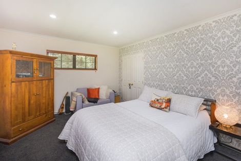 Photo of property in 320 Aokautere Drive, Aokautere, Palmerston North, 4471