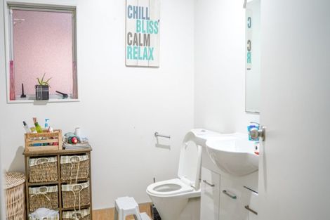 Photo of property in 7 Wendell Place, Greenlane, Auckland, 1061