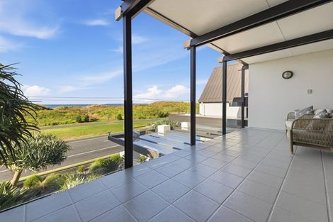 Photo of property in 670 Papamoa Beach Road, Papamoa Beach, Papamoa, 3118