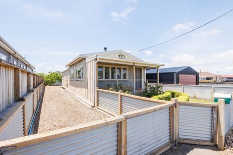 Photo of property in 117 Seabury Avenue, Foxton Beach, Foxton, 4815