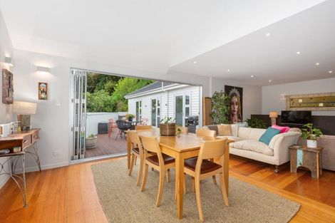 Photo of property in 15 Kowhai Street, Eastbourne, Lower Hutt, 5013