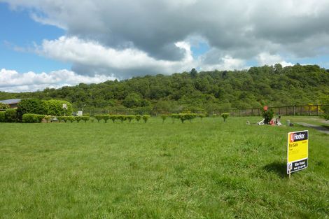 Photo of property in 9 Okaia Drive, Kinloch, Taupo, 3377