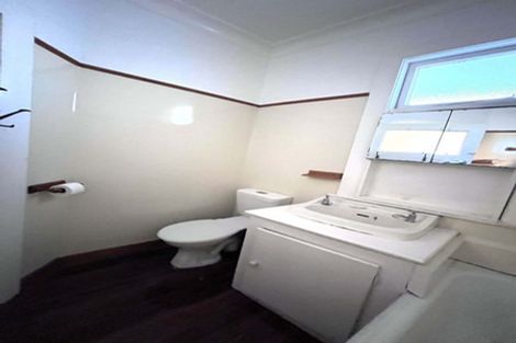 Photo of property in 80 Oxford Street, Levin, 5510