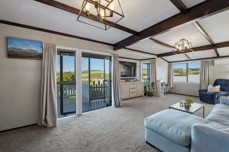 Photo of property in 17 Mountain Road, Western Heights, Rotorua, 3015