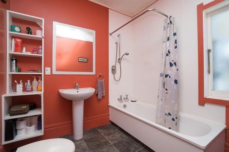 Photo of property in 3 Erin Street, Hawera, 4610