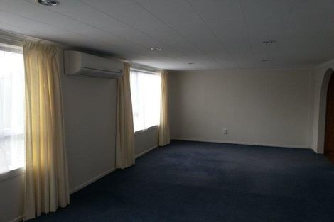 Photo of property in 201 Avonhead Road, Avonhead, Christchurch, 8042