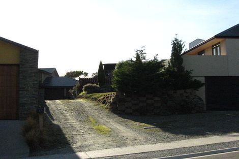 Photo of property in 12 Poplar Drive, Kelvin Heights, Queenstown, 9300