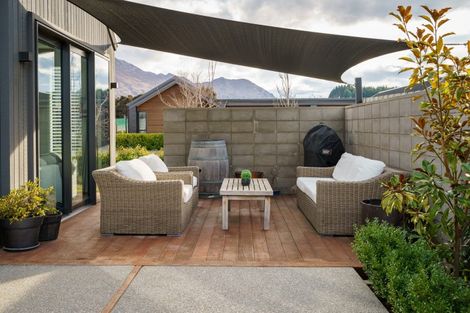 Photo of property in 64 Obelisk Street, Wanaka, 9305