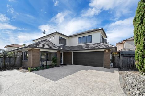 Photo of property in 26 Thornbury Crescent, East Tamaki Heights, Auckland, 2016