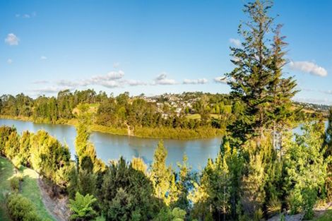 Photo of property in 249b Paremoremo Road, Lucas Heights, Auckland, 0632