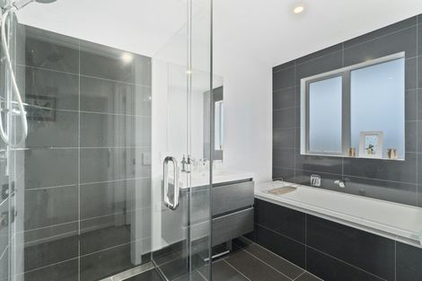 Photo of property in 14 Magnetic Place, Cromwell, 9310