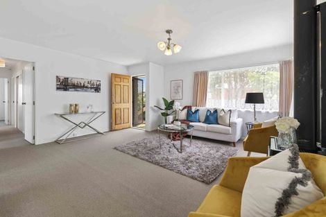 Photo of property in 1/6 De Quincey Terrace, Highland Park, Auckland, 2010