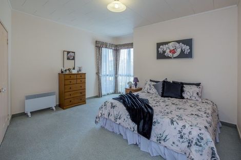 Photo of property in 17 Avon Street, Levin, 5510