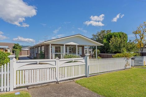 Photo of property in 9 Hamilton Crescent, Whitianga, 3510