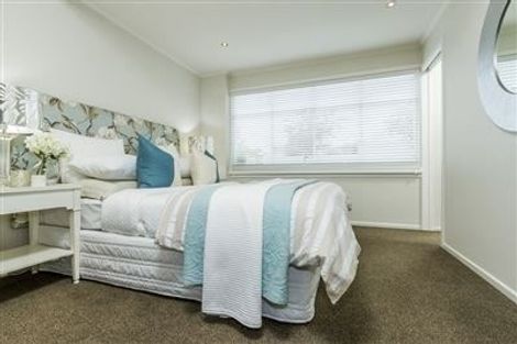 Photo of property in 12 Moore Street, Hillcrest, Auckland, 0627