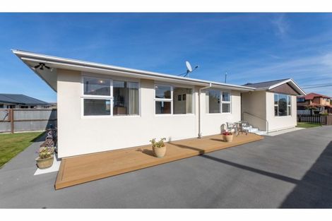 Photo of property in 174 Bower Avenue, New Brighton, Christchurch, 8083