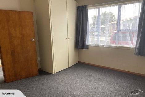 Photo of property in 3 Gibson Court, Roslyn, Palmerston North, 4414
