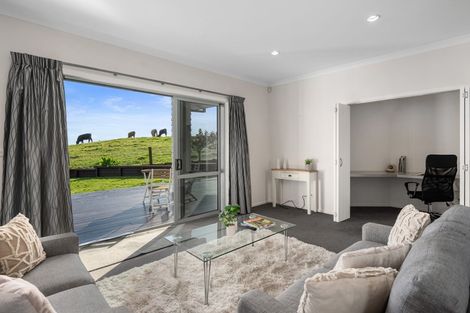 Photo of property in 10 Butler Place, Lynmore, Rotorua, 3010