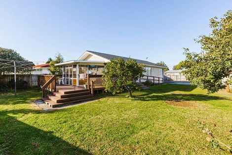 Photo of property in 138 Mahia Road, Wattle Downs, Auckland, 2103