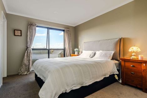 Photo of property in 22 Brian Keogh Lane, Wigram, Christchurch, 8025